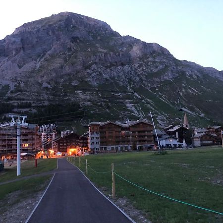 Val-dʼIsère Magnifique Petit Studio 2-3 Personnes Dans L'Hyper Centre Skis Aux Pieds Vue Front De Neige מראה חיצוני תמונה